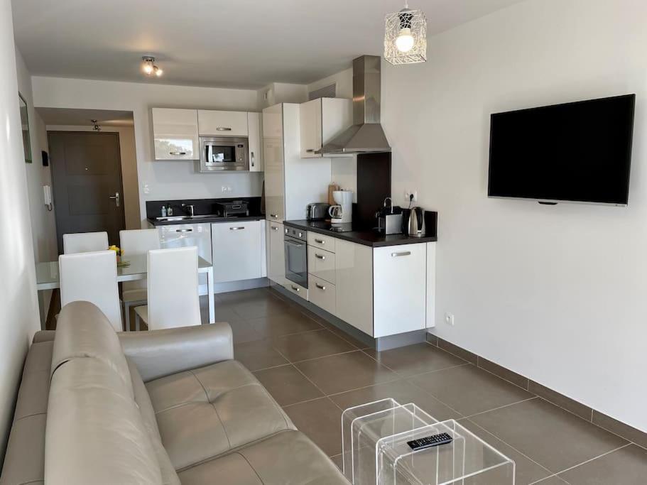 17 - Appartement Neuf, Parking Terrasse Et Jolie Vue Bandol Eksteriør billede